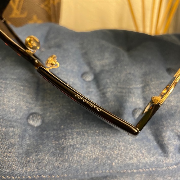 SOLD - Dior 30 Montaigne Sunglasses - Picture 8 of 9